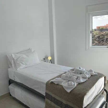 Edificio Raso De La Bruma Apartament