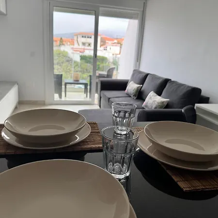 Edificio Raso De La Bruma * سانتا كروز دي تينيريف